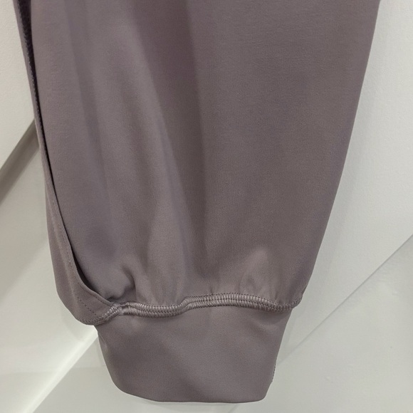 Lululemon Align Joggers 28” *Vent In Violet Verbena Size 10 - Picture 7 of 10